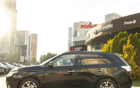 Mitsubishi Outlander III рестайлинг 3, 2013 год, 1 268 000 рублей, 6 фотография