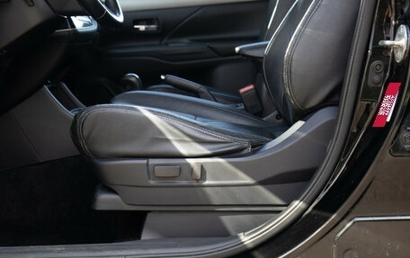 Mitsubishi Outlander III рестайлинг 3, 2013 год, 1 268 000 рублей, 17 фотография