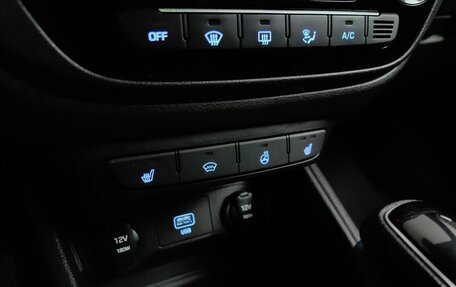 Hyundai Solaris II рестайлинг, 2019 год, 985 000 рублей, 16 фотография