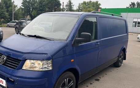 Volkswagen Transporter T5 рестайлинг, 2004 год, 720 000 рублей, 3 фотография