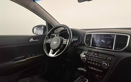 KIA Sportage IV рестайлинг, 2021 год, 2 590 000 рублей, 15 фотография