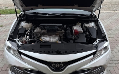 Toyota Camry, 2020 год, 2 700 000 рублей, 8 фотография