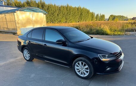 Volkswagen Jetta VI, 2015 год, 1 170 000 рублей, 2 фотография