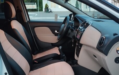 Renault Logan II, 2018 год, 950 000 рублей, 6 фотография