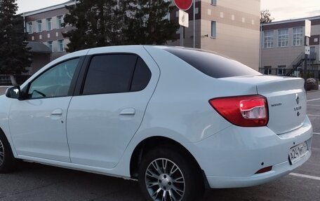 Renault Logan II, 2018 год, 950 000 рублей, 3 фотография