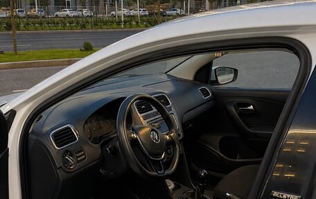 Volkswagen Polo VI (EU Market), 2016 год, 690 000 рублей, 13 фотография