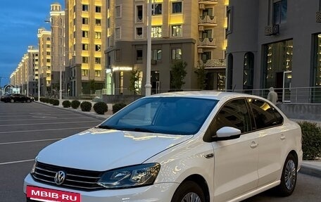 Volkswagen Polo VI (EU Market), 2016 год, 690 000 рублей, 3 фотография