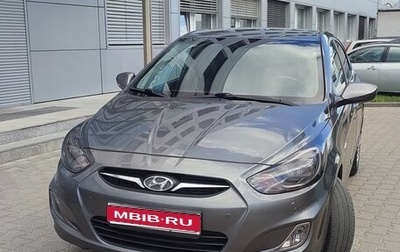 Hyundai Solaris II рестайлинг, 2013 год, 870 000 рублей, 1 фотография