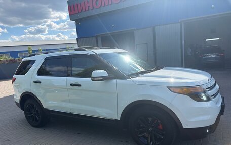 Ford Explorer VI, 2013 год, 1 650 000 рублей, 7 фотография