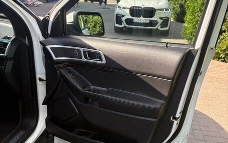 Ford Explorer VI, 2013 год, 1 650 000 рублей, 17 фотография