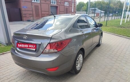 Hyundai Solaris II рестайлинг, 2013 год, 870 000 рублей, 5 фотография