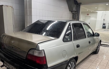Daewoo Nexia I рестайлинг, 1999 год, 140 000 рублей, 3 фотография