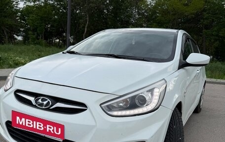 Hyundai Solaris II рестайлинг, 2013 год, 700 000 рублей, 6 фотография