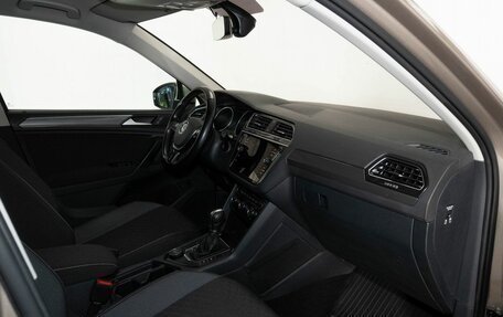 Volkswagen Tiguan II, 2018 год, 2 188 000 рублей, 5 фотография