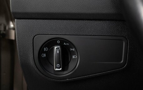 Volkswagen Tiguan II, 2018 год, 2 188 000 рублей, 17 фотография