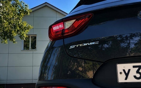 KIA Stonic, 2020 год, 1 599 000 рублей, 8 фотография