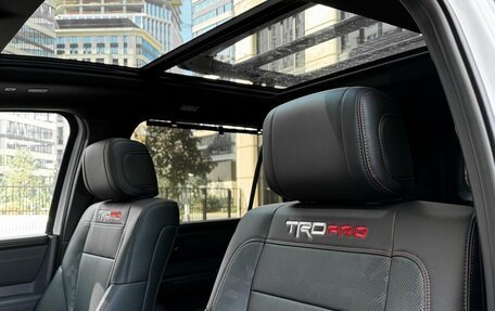 Toyota Sequoia, 2025 год, 14 990 000 рублей, 29 фотография