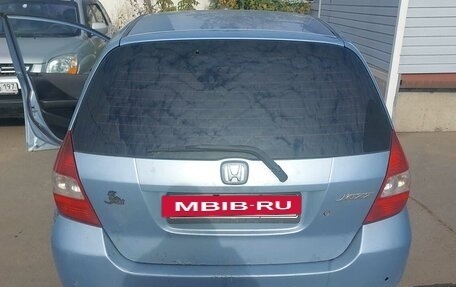 Honda Jazz I рестайлинг, 2002 год, 305 000 рублей, 2 фотография