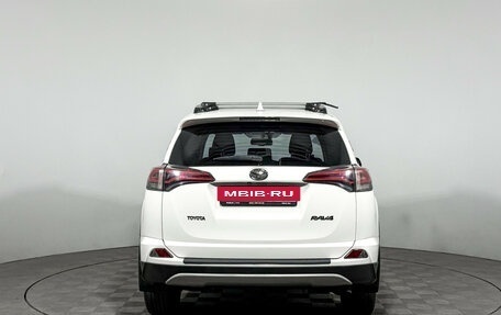Toyota RAV4, 2016 год, 1 930 000 рублей, 6 фотография