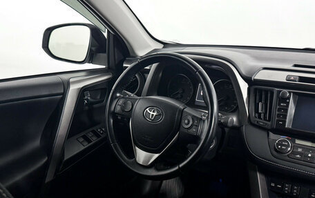 Toyota RAV4, 2016 год, 1 930 000 рублей, 15 фотография