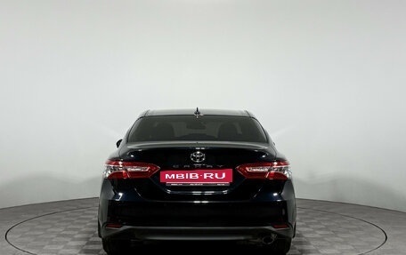 Toyota Camry, 2022 год, 3 390 000 рублей, 6 фотография