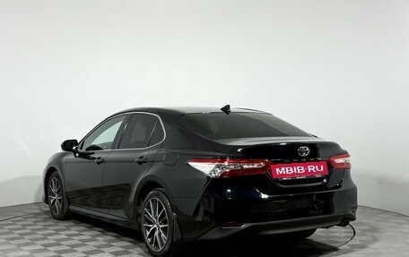 Toyota Camry, 2022 год, 3 390 000 рублей, 7 фотография