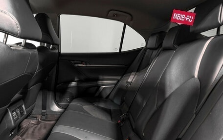 Toyota Camry, 2022 год, 3 390 000 рублей, 13 фотография