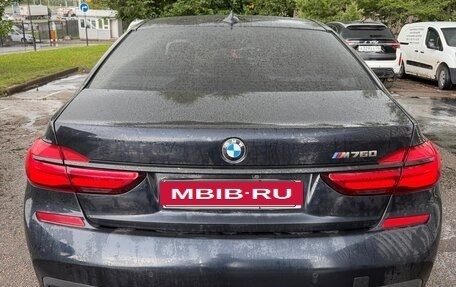 BMW 7 серия, 2018 год, 3 500 000 рублей, 2 фотография