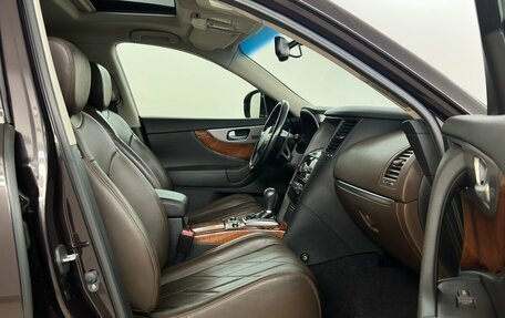 Infiniti QX70, 2014 год, 2 850 000 рублей, 16 фотография