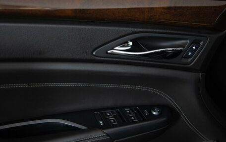Cadillac SRX II рестайлинг, 2013 год, 1 799 000 рублей, 28 фотография