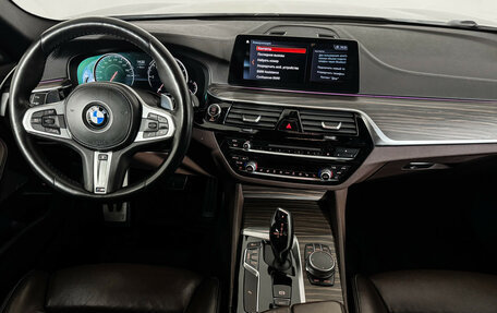 BMW 5 серия, 2018 год, 3 997 000 рублей, 11 фотография