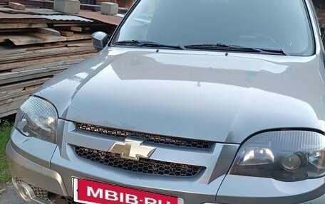 Chevrolet Niva I рестайлинг, 2017 год, 700 000 рублей, 5 фотография