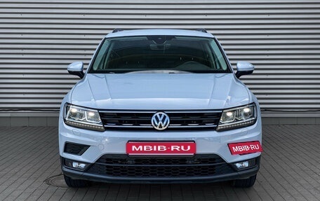 Volkswagen Tiguan II, 2019 год, 2 370 000 рублей, 2 фотография