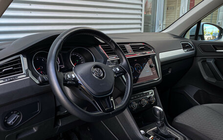 Volkswagen Tiguan II, 2019 год, 2 370 000 рублей, 16 фотография