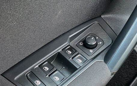 Volkswagen Tiguan II, 2019 год, 2 370 000 рублей, 27 фотография