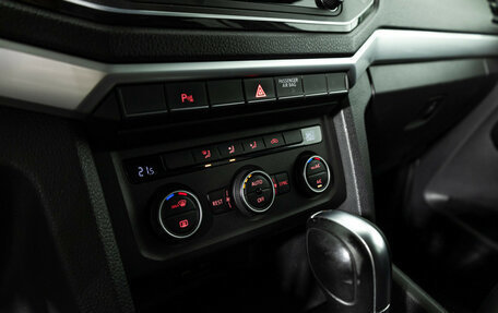 Volkswagen Amarok I рестайлинг, 2018 год, 2 849 700 рублей, 18 фотография