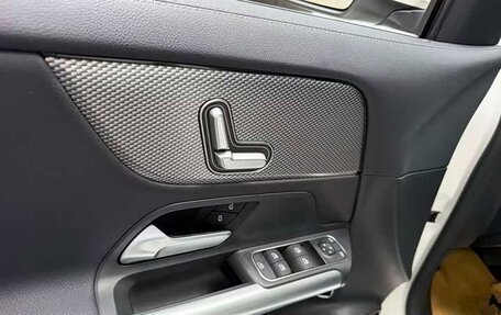 Mercedes-Benz GLA, 2023 год, 2 550 000 рублей, 8 фотография