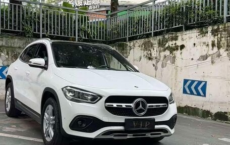 Mercedes-Benz GLA, 2023 год, 2 550 000 рублей, 3 фотография