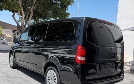Mercedes-Benz Vito, 2023 год, 3 700 000 рублей, 4 фотография