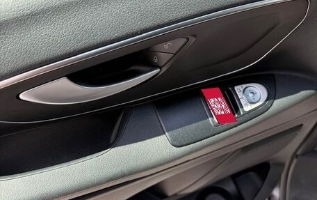 Mercedes-Benz Vito, 2023 год, 3 700 000 рублей, 10 фотография