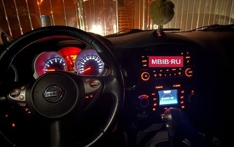 Nissan Juke II, 2014 год, 1 300 000 рублей, 10 фотография