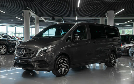 Mercedes-Benz V-Класс, 2021 год, 7 400 000 рублей, 1 фотография