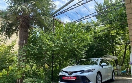 Toyota Camry, 2019 год, 2 150 000 рублей, 3 фотография