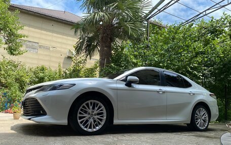 Toyota Camry, 2019 год, 2 150 000 рублей, 4 фотография