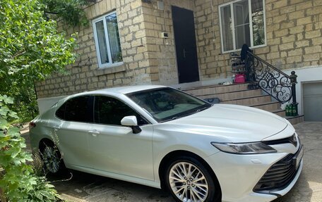 Toyota Camry, 2019 год, 2 150 000 рублей, 10 фотография