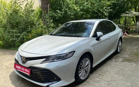 Toyota Camry, 2019 год, 2 150 000 рублей, 7 фотография