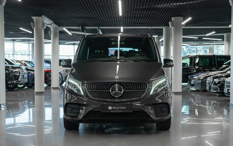 Mercedes-Benz V-Класс, 2021 год, 7 400 000 рублей, 3 фотография