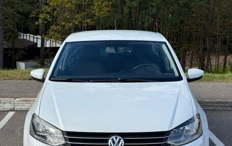 Volkswagen Polo VI (EU Market), 2019 год, 1 250 000 рублей, 2 фотография