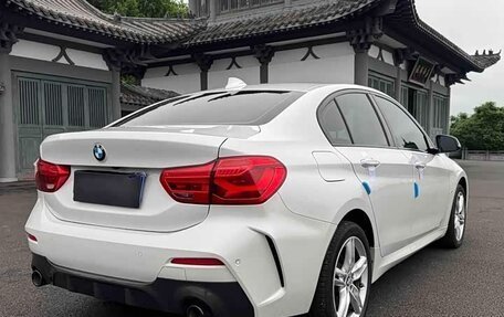 BMW 1 серия, 2023 год, 1 900 000 рублей, 4 фотография