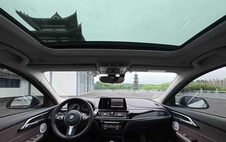 BMW 1 серия, 2023 год, 1 900 000 рублей, 11 фотография